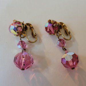 Vintage pink crystal dangle earrings (60s)